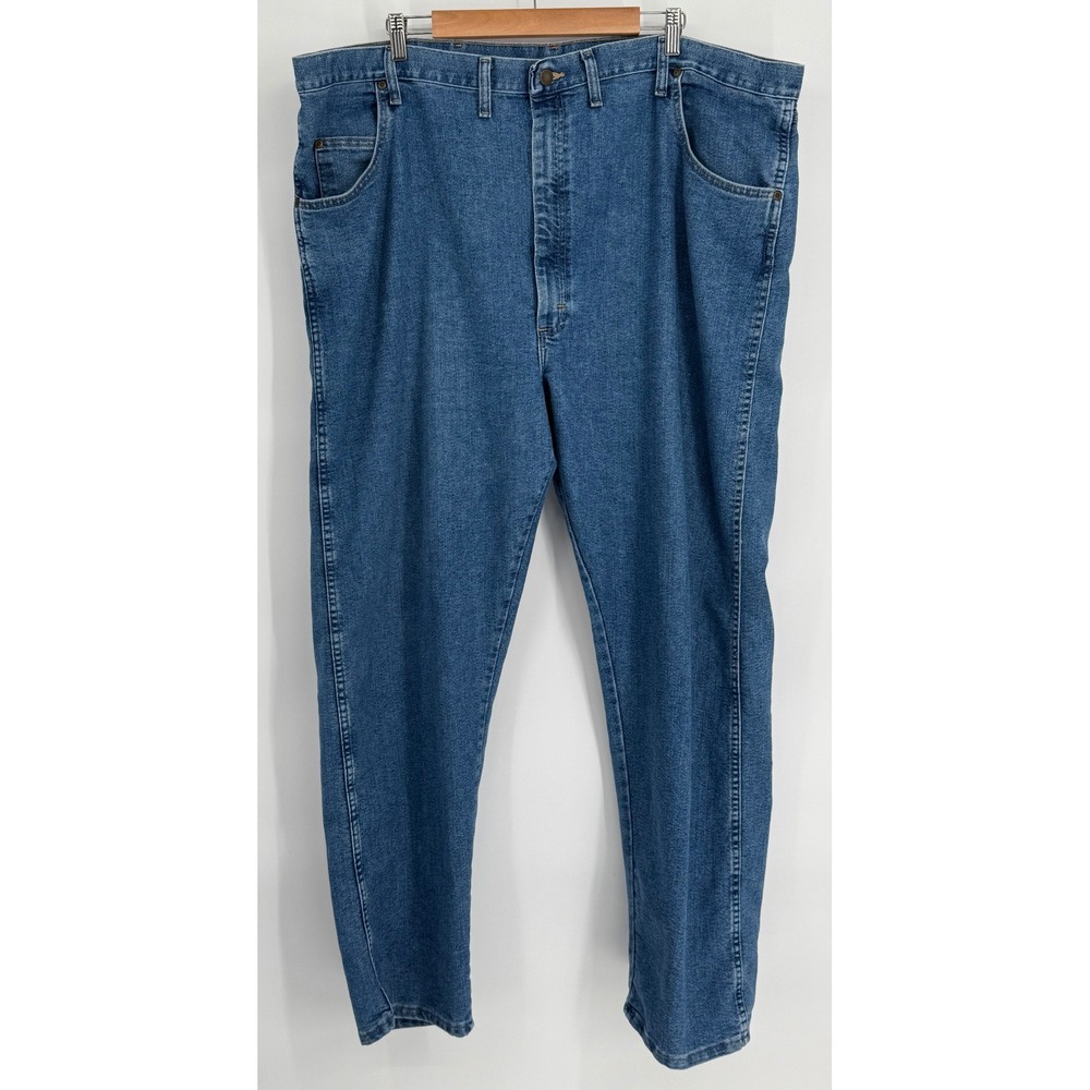 Wrangler Rugged Wear Mens Relaxed Fit Jeans Medium Wash Blue Sz 48x32